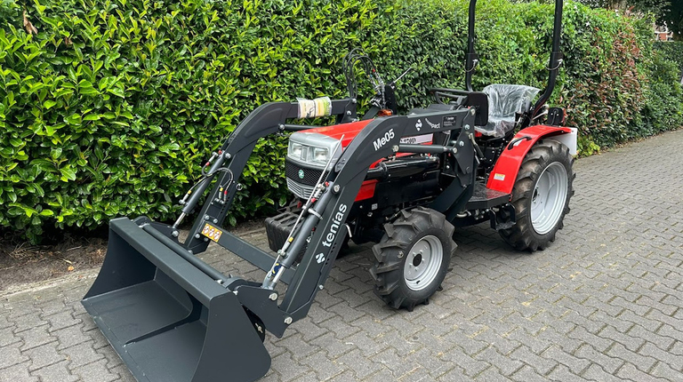 Fieldtrac 270D mit Frontlader, Angebot + Wiesenschleppe ab 229 € p/Monat.