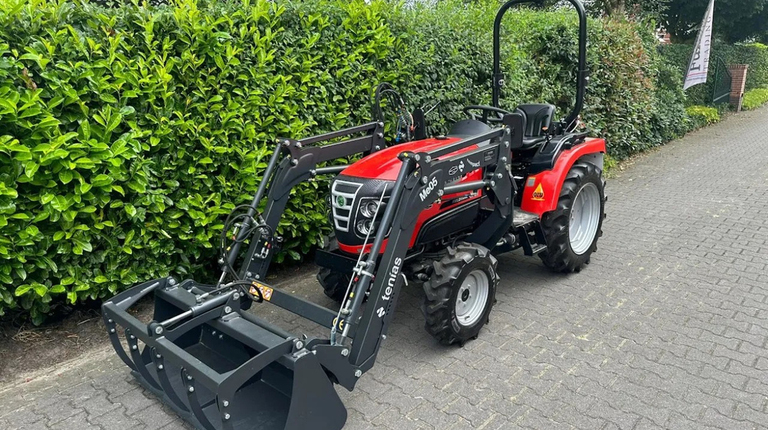 Fieldtrac 929EGT, mit Frontlader und Krokodilschaufel ab 270 € pro Monat.