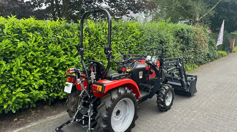 Fieldtrac 929EGT, mit Frontlader und Krokodilschaufel ab 270 € pro Monat.